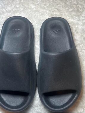 Yeezy Black Foam Slide Sandals